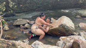 Risky Sex in the River Amazing Fucking