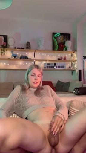 Sissy cum with dildo in ass