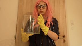 Im an evil doctor I’m doing a toilet fetish act into a glass container while wearing yellow gloves, then I ll blow my nose into a tissue and show off my pussy too.