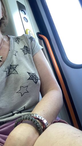 Pussy N Pubes Play in Transport Makes My Fingers Smell Amazing!