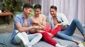 Daddy Daydream - Rhonee, Khoa &amp; Tyler