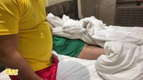 &quot;Hotel Mein Hungama - Jab Room Service Ne Dekha Too Much Service!&quot;