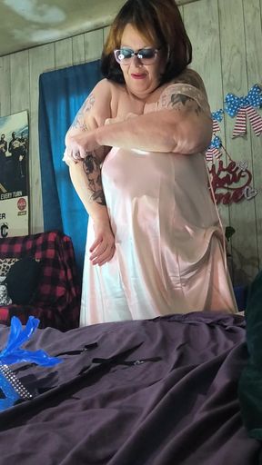 Miss Holloway Honeymoon to Mr Grey Got Her Masked and a Redhead Sucking off His Big Cock Head