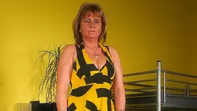 Naughty Housewife Playing All Alone - MatureNL