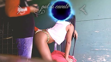 Gostosa tirou a calcinha pra dar o cuzinho