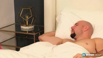 Keli Richards takes a hard pounding in her mature ass