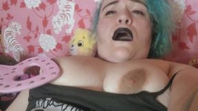GOTH BBW STEP-DAUGHTER PUNISHES HERSELF FOR STEP-DAD