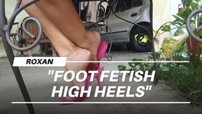 Beautiful feet in high heels, close-up (3)