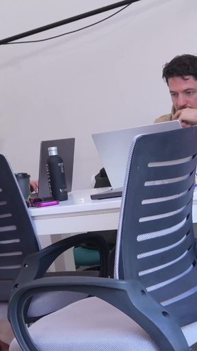 Backstage! Stepdaughter of Aleta Alma in a Hard Double Penetration for the Channel - Cool! New Family!