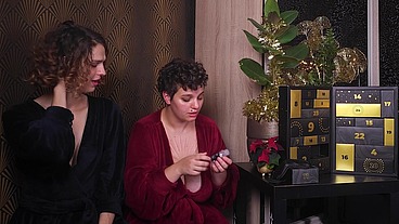 Sextoy Advent Calendar Day 11: The 24 days of pleasure with Melody and @nohya_lingerie!