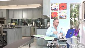 ”Charming girl Joseline Kelly gets banged by her stepdaddy”