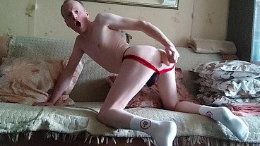 LanaTuls - Anal Slut and Whore - Fucking ManCunt Pussy With Dildo on Bed in DoggyStyle. Гей шлюха москва.