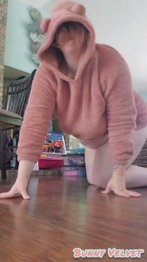 Full Body Tease: Belly Play &amp; Stretching With Dirty Feet