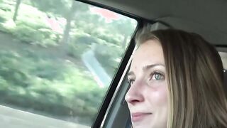 Sweet Teen Fills her Mouth with Big Cock Teens do Porn