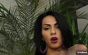 Hot shemale vibrator with cumshoney