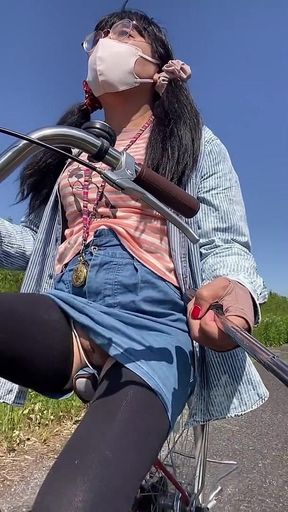 No. 223 Cycling Without Pants