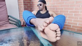 I let my feet breathe after the gym (2025)