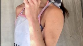 Sexy Housewife Smoking While Cooking – Real Home Smoking Fetish