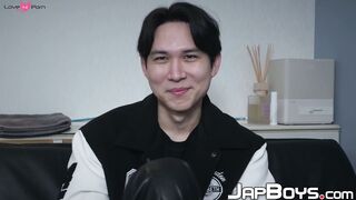 Gorgeous Asian Yuki licks and fingers tight ass of stud Reach