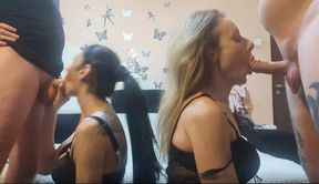 4k foursome blowjob, double facial, gonzo and his friend cum on elli face