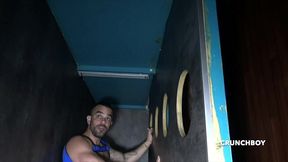 2819 the pornstar damien crosse fucked barebck in glory holes