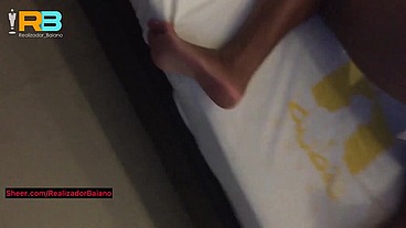 brazillian bull, Realizador Baiano em Inesperado menage feminino com duas gatas que conheçi na balada. Amateur threesome party