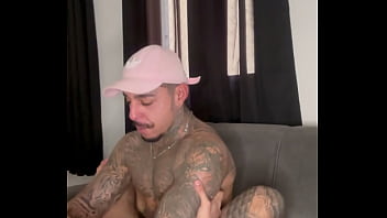 MEU AMIGO HETERO FUDEU MEU CUZINHO