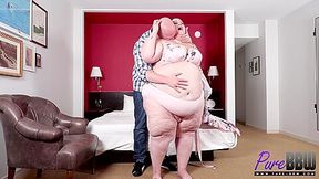 Bbw Lets It All Hang Out