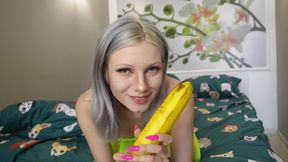 I Am a Skinny Blonde Who Loves to Ride a Banana and Squirtin