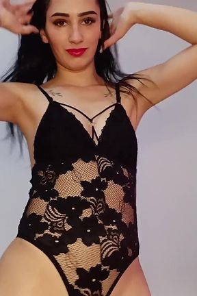 Gap Toothed Romanian Girl Having Real Orgasm in Bed