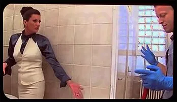Extreme Watersports Delight with a Fetish Seductress