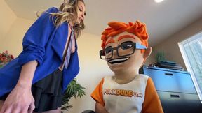 Milf Alexis James Reveals Her Financial Plan: Sucking and Fucking Big Dick Stocks!