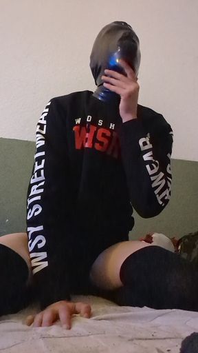 talking wiht my hood and gag