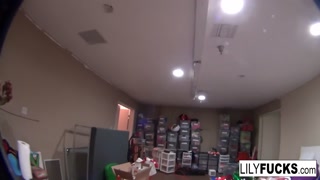 Squirting Christmas moments with sexy Lily Carter