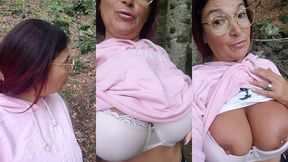 une petite video rapide excibe en foret pour vous dire mes fans que je suis ...