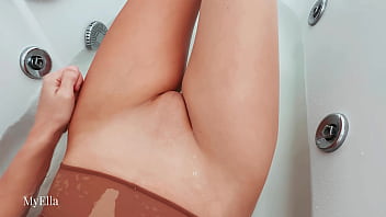 Nude Pantyhose Bathtub Tease