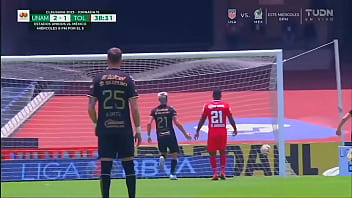 Chino Huerta cachondo se folla a la defensa del Toluca y le mete un golazo a Tiago Volpi