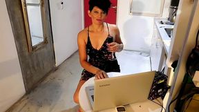 b 15 perla lopez ninfomana, la psicologa, se va a pasar el fin de semana a su casa de entre rios, a ver sus peliculas y masturbarse lindo, sorpresas...sexo duro ... parte 3 capitulo 15
