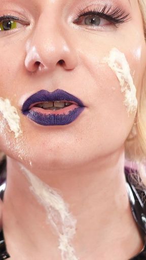 Make-up with scars in process - with liquid latex and cottonwool. (Arya Grander)