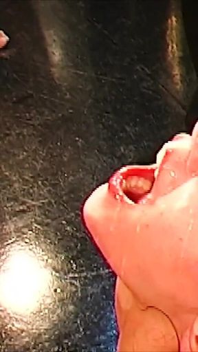 Viktoria Goo GGG - anal & cumshots