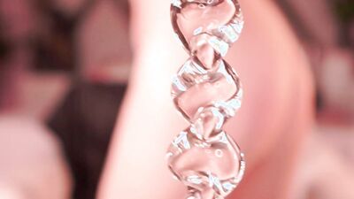 I love to use many toys to open wide my ass for you