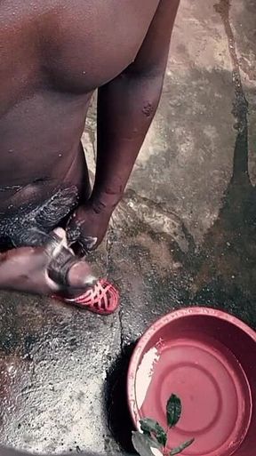 Black Guy Knows How to Handle His Big Cock