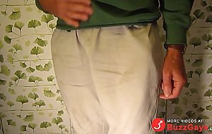 Grandpa David 67 London talks whilst masturbating & cumming