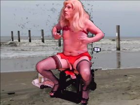 Mrs Samantha Riding Her Love Glider Fuck-chair at the Beach, Until She Comes Hard!