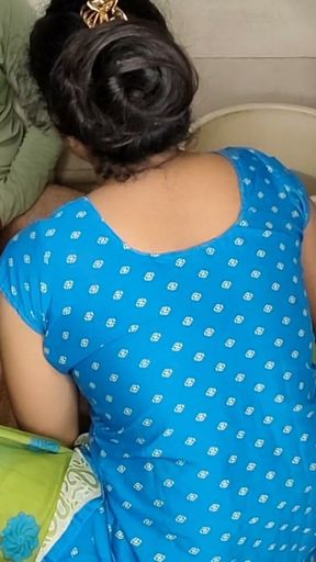 Mami muze nahi nahana bahut thanda pani hai chup chap baith yaha   Clip 1