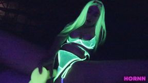 Rave Girl Glow Solo