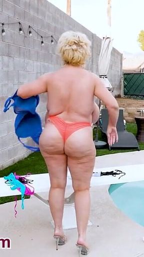 Fat Ass BBW GILF
