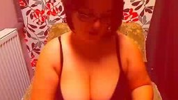 Really Hot Curvy Babe