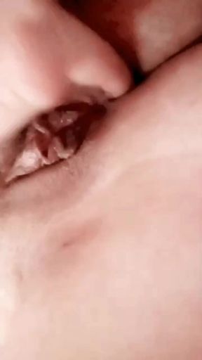 Rania the whore jabatha f sbitar during labor   Clip 1