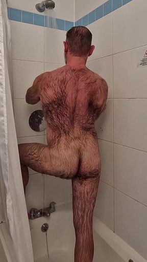 Hairy Muscle Stepdaddy Takes a Shower